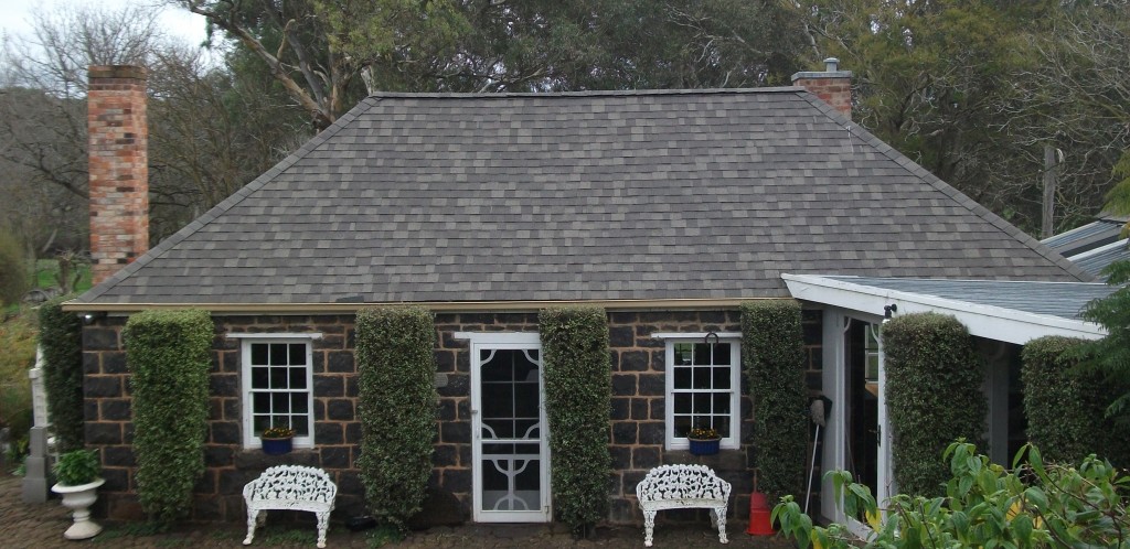 Cambridge Weatherwood Country Cottage wooden shingle like roofing products